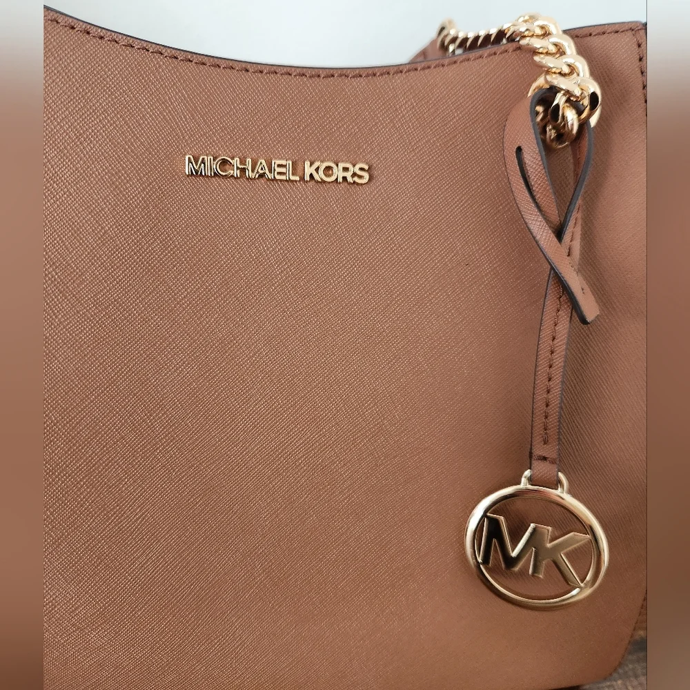 Michael Kors Saffiano Leather Bag - Picture 5 of 10